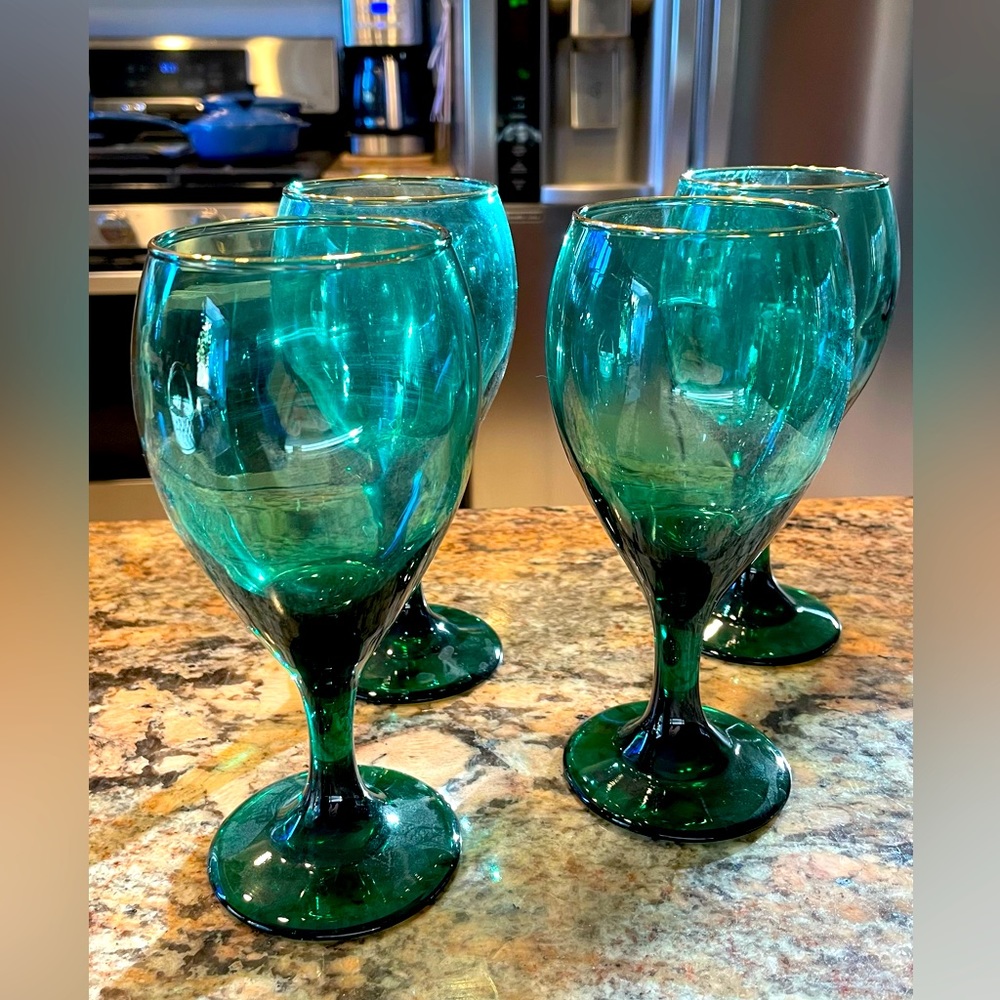 Vintage Set of 4 Libbey Juniper Glass Water/Wine Goblets with Gold Rims